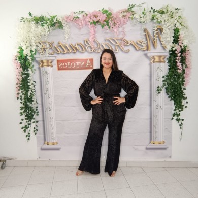 Pantalón de Encaje Negro: Elegancia y Estilo para Cada Ocasión Pantalón de Encaje Negro: Elegancia y Estilo para Cada Ocasión