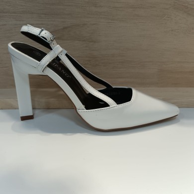 Zapato Rutch: Elegante Tacón Alto Blanco con Correa y Hebilla Decorativa Zapato Rutch: Elegante Tacón Alto Blanco con Correa y Hebilla Decorativa