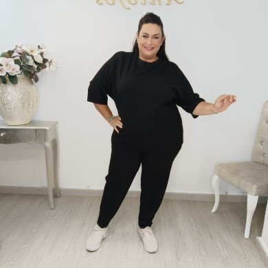 Conjunto Elegante: Camiseta de Manga Caída y Pantalón Recto Conjunto Elegante: Camiseta de Manga Caída y Pantalón Recto