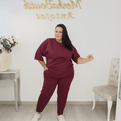 Conjunto Elegante: Camiseta de Manga Caída y Pantalón Recto Conjunto Elegante: Camiseta de Manga Caída y Pantalón Recto