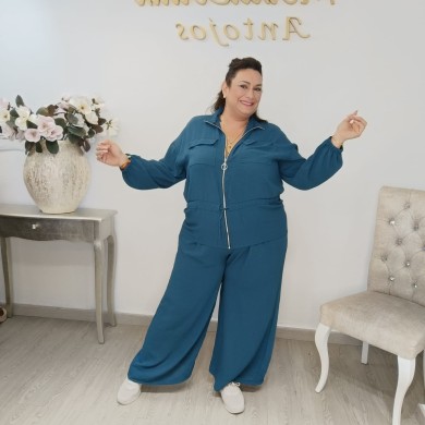 Conjunto de Tejido de Crepé: Elegancia y Comodidad para Cada Ocasión Conjunto de Tejido de Crepé: Elegancia y Comodidad para Cada Ocasión