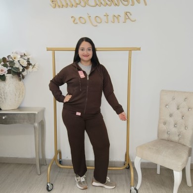 Conjunto Sudadera con Cremallera y Pantalón Corte Recto - Estilo y Comodidad Conjunto Sudadera con Cremallera y Pantalón Corte Recto - Estilo y Comodidad