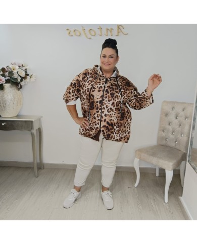 Chaqueta Cortavientos con Cierre y Ajuste Personalizable - Estilo y Comodidad Chaqueta Cortavientos con Cierre y Ajuste Personalizable - Estilo y Comodidad