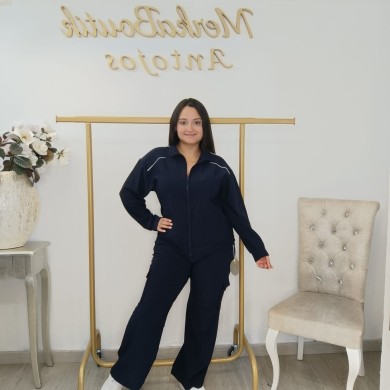 Conjunto Sudadera con Cremallera y Pantalón Corte Recto - Estilo y Comodidad Conjunto Sudadera con Cremallera y Pantalón Corte Recto - Estilo y Comodidad