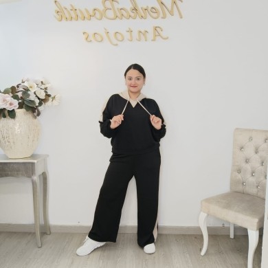 Conjunto Deportivo: Sudadera con Capucha y Pantalón Corte Recto Conjunto Deportivo: Sudadera con Capucha y Pantalón Corte Recto