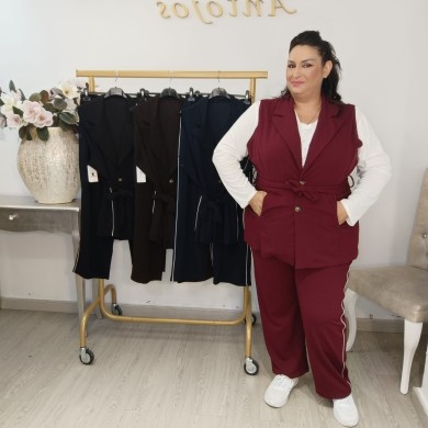 Conjunto Chaleco y Pantalón: Elegancia y Estilo para Cada Ocasión Conjunto Chaleco y Pantalón: Elegancia y Estilo para Cada Ocasión
