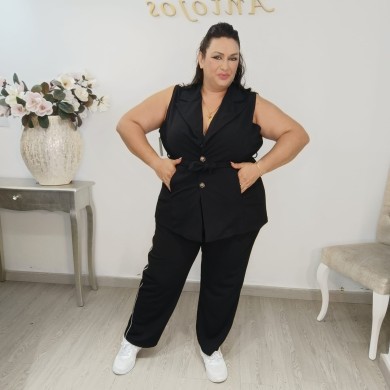 Conjunto Chaleco y Pantalón: Elegancia y Estilo para Cada Ocasión Conjunto Chaleco y Pantalón: Elegancia y Estilo para Cada Ocasión