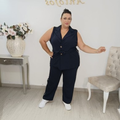 Conjunto Chaleco y Pantalón: Elegancia y Estilo para Cada Ocasión Conjunto Chaleco y Pantalón: Elegancia y Estilo para Cada Ocasión