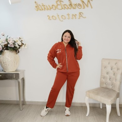 Conjunto Deportivo: Sudadera con Capucha y Pantalón Corte Recto Conjunto Deportivo: Sudadera con Capucha y Pantalón Corte Recto