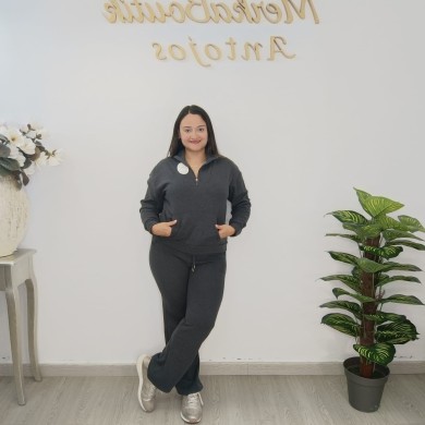 Conjunto Deportivo: Sudadera y Pantalón Corte Recto para Tu Estilo Conjunto Deportivo: Sudadera y Pantalón Corte Recto para Tu Estilo
