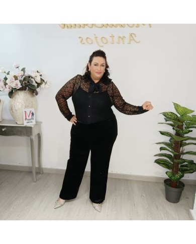 Pantalón de Terciopelo Corte Pata Ancha: Elegancia y Comodidad Pantalón de Terciopelo Corte Pata Ancha: Elegancia y Comodidad