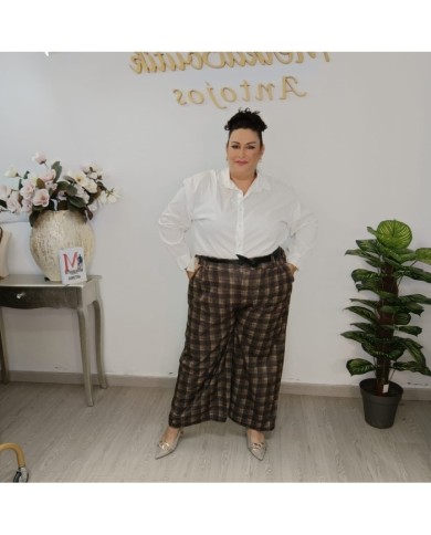 Pantalones de Cuadros: Estilo Versátil para Cada Ocasión - ¡Descúbrelos! Pantalones de Cuadros: Estilo Versátil para Cada Ocasión - ¡Descúbrelos!