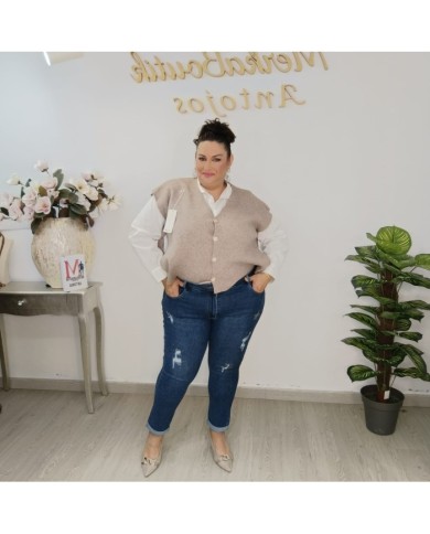 Pantalón Vaquero Estrella: Denim Ajustado con Estilo y Comodidad Pantalón Vaquero Estrella: Denim Ajustado con Estilo y Comodidad